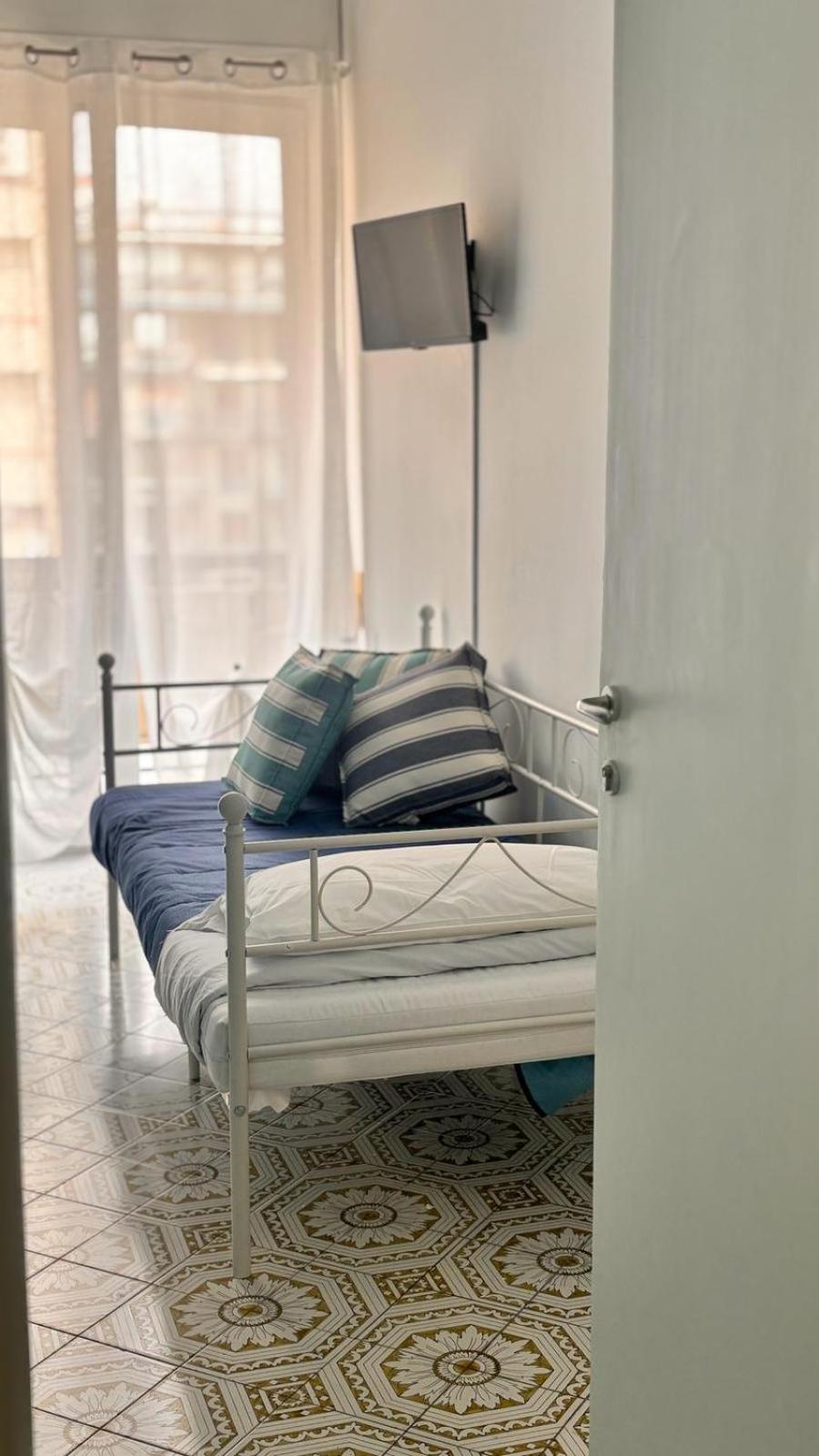 Reginella Guest House Salerno Buitenkant foto