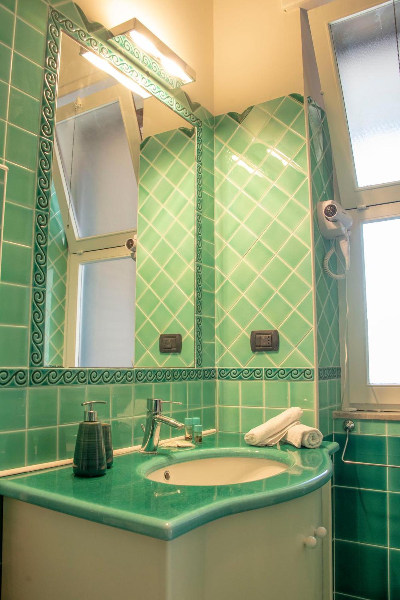Reginella Guest House Salerno Buitenkant foto