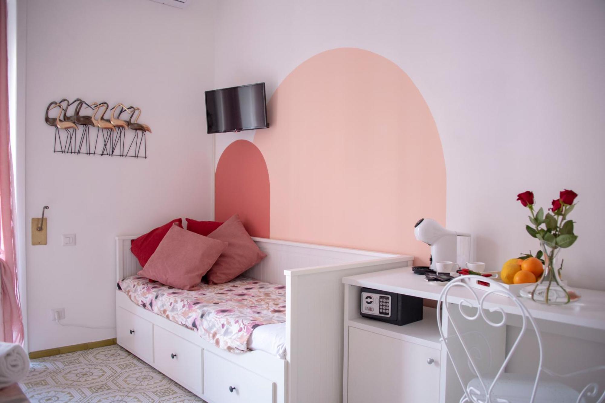 Reginella Guest House Salerno Buitenkant foto